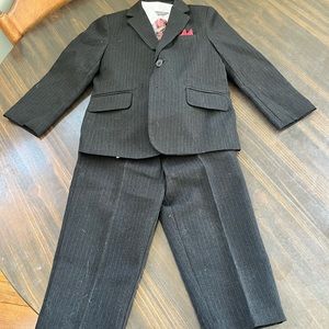 Boys 4t black suit